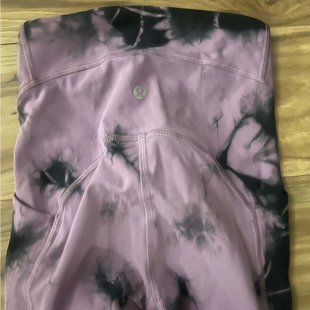 Lululemon Fast and Free Purple High Rise Tie Dye Legging - Picture 7 of 11